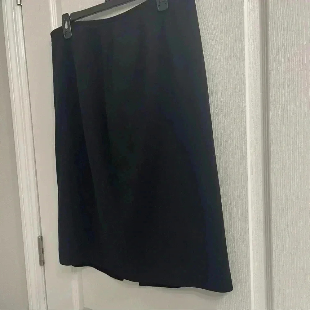 Black Pencil Skirt by Kasper - Picture 4 of 8